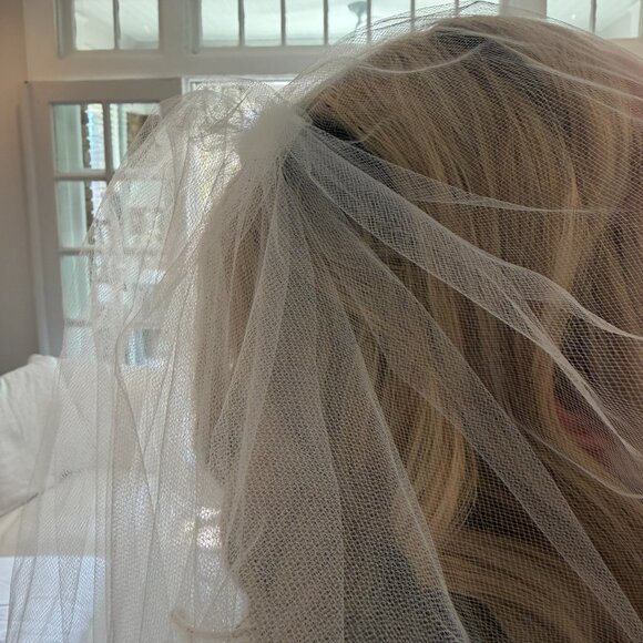 Fingertip Bridal Veil main image 6